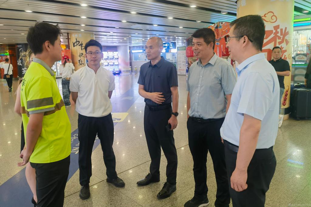 全力促进毕业生高质量充分就业